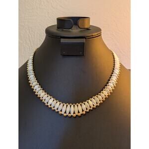 Vintage 18" Elongated MOP & Gold Tone Beaded Necklace Screw Clasp